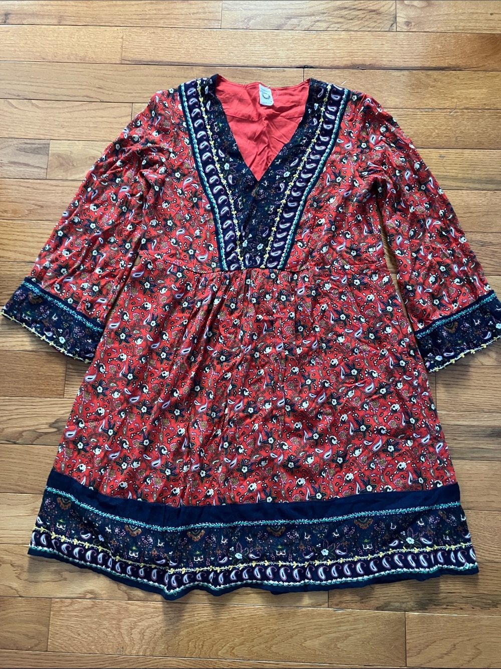 Akemi + Kin Anthropologie Women’s Navy and Red Floral Patterned Dress - Large